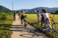 Pedalea en equipo por la Garrotxa